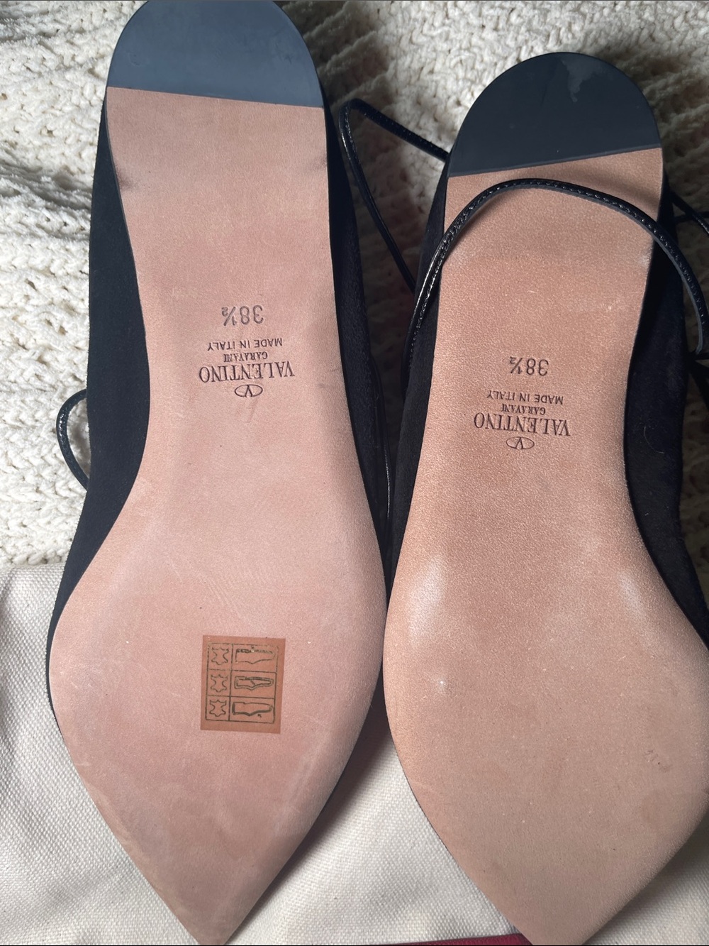 Valentino Black Lace-Up Pointed-Toe Flats with Strappy Detail - Picture 12 of 16